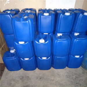 El hidrato de hidrazina se usa ampliamente en la industria